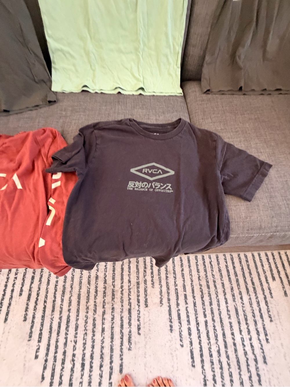 Boys RVCA shirts bundle - Picture 5 of 12